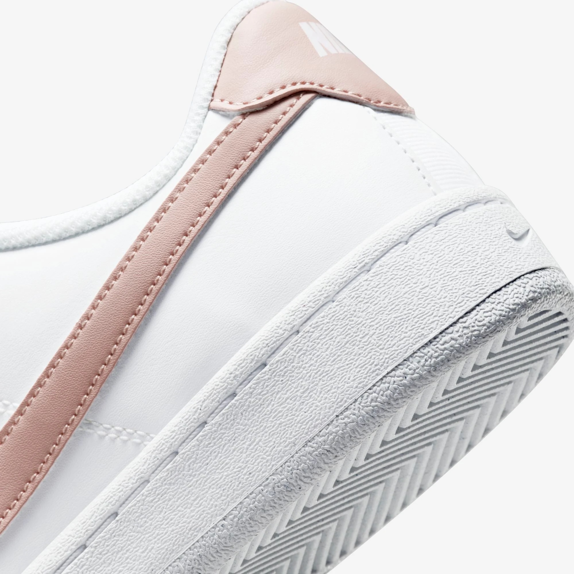 Nike Court Royale 2-6